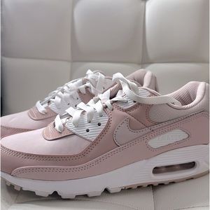 Pink Woman’s Nike Air Nike Shoes